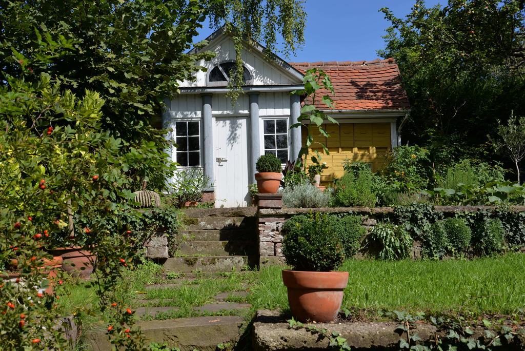 Alte Apotheke Bed & Breakfast Карлсбад Екстериор снимка